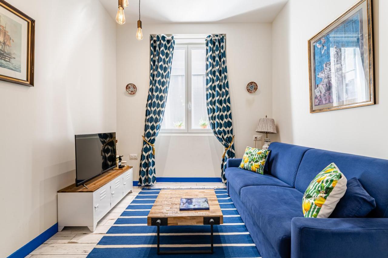 Studio Travel 24M2, 120M Vieux-Port ,Clim , Wifi ,Acces Autonome Avec Code Marseille Ngoại thất bức ảnh